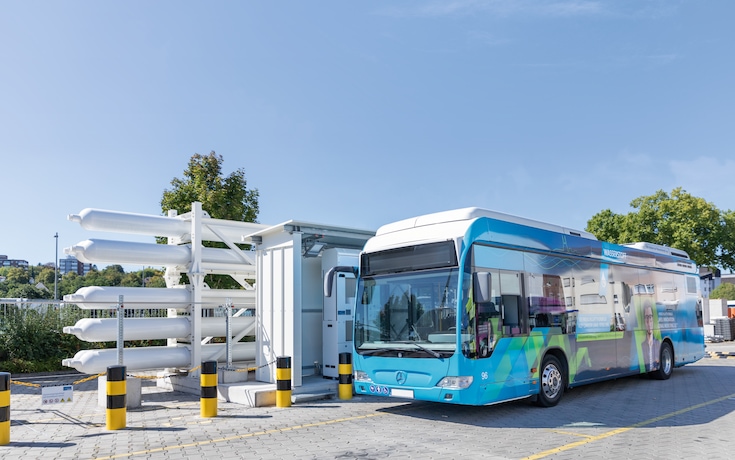 Hydrogen bus in front of HRS station, hydrogen refueling station for buses (350 bar), ESWE, Wiesbaden, Germany
