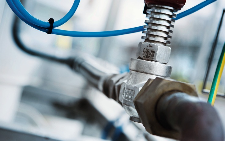 Inerting, purging, sparging, pressure transfer in pharma/biotech | Linde