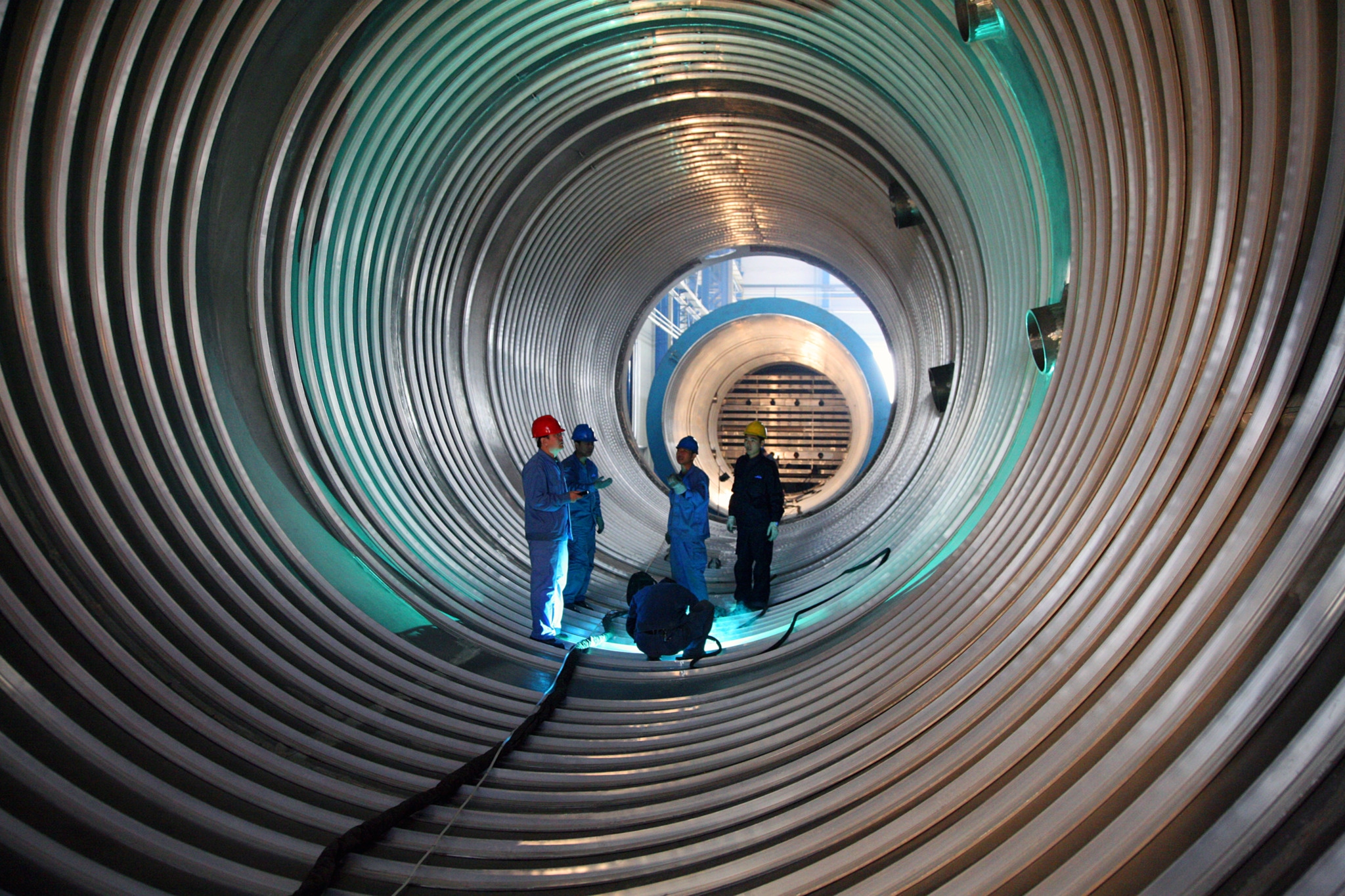 Pressure column sieve tray support rings at Dalian, China