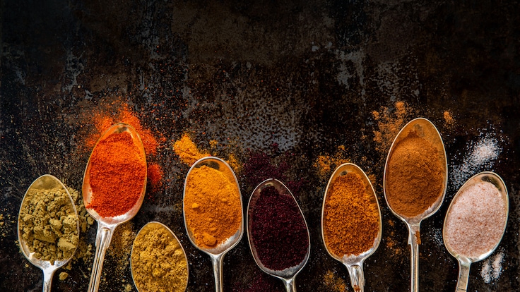 Assortment of spices on spoons