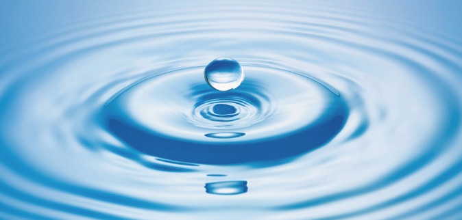 Clean water splash from droplet