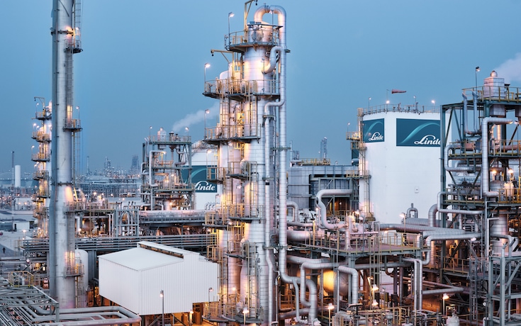 Hydrogen and Synthesis gas plant, Al Jubail, Saudi Arabia.