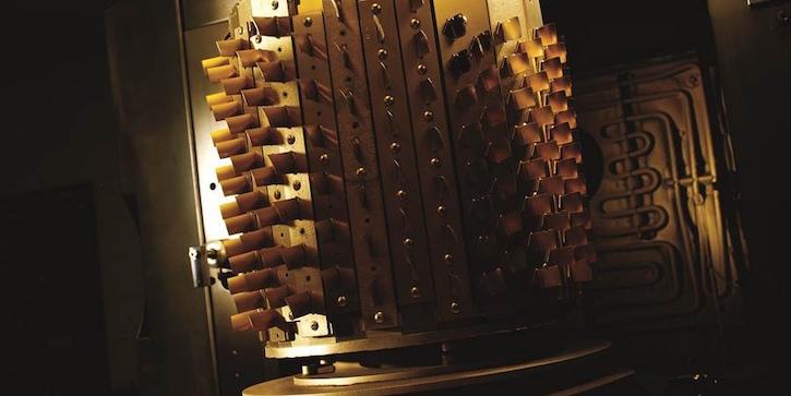 Aluminide coating process