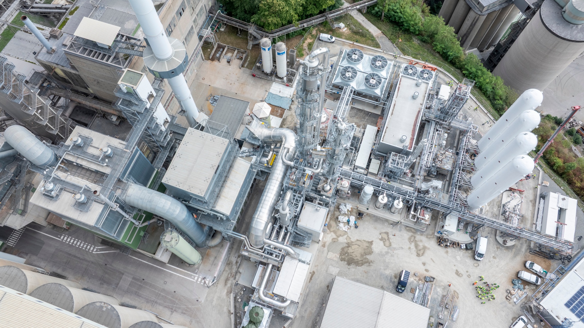 Top view of construction site for CCU plant in Lengfurt, Germany, with 4 liquid CO2 tanks