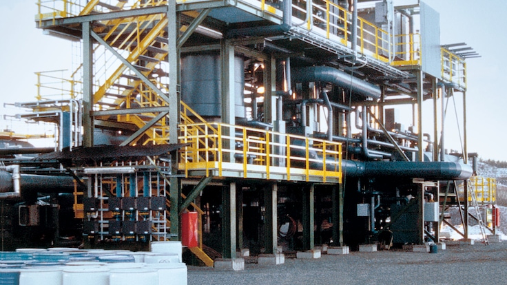 Claus plant in oil refinery complex